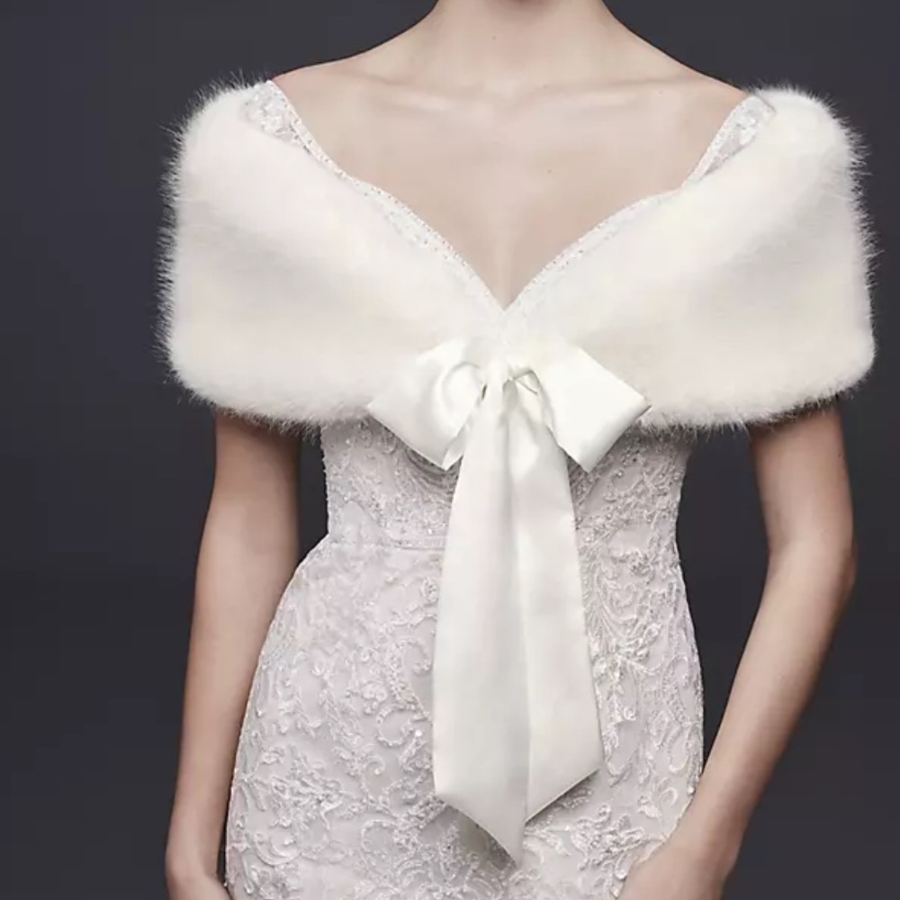 David's Bridal ivory fur shaw